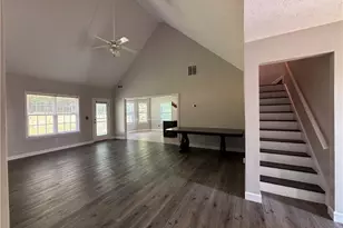 3720 Scotland Ln, Snellville, GA 30039 - Photo 10