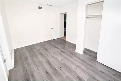 541 W Lake Avenue NW, Atlanta, GA 30318 - Photo 24