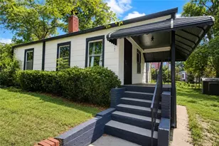541 W Lake Ave NW, Atlanta, GA 30318 - Photo 2
