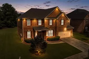 3256 Alhambra Cir, Hampton, GA 30228 - Photo 2
