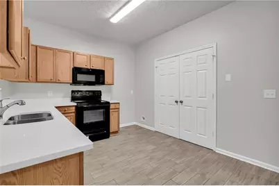 6114 Camden Forrest Drive, Riverdale, GA 30296 - Photo 10