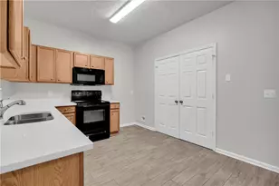 6114 Camden Forrest Dr, Riverdale, GA 30296 - Photo 10