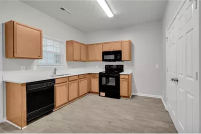 6114 Camden Forrest Drive, Riverdale, GA 30296 - Photo 8