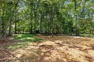 8083 Beachwood Dr, Murrayville, GA 30564 - Photo 34