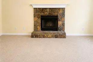 900 Willow Springs Ct, Loganville, GA 30052 - Photo 2