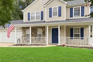 900 Willow Springs Ct, Loganville, GA 30052 - Photo 1