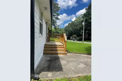 2328 Bonner Road, East Point, GA 30344 - Photo 8