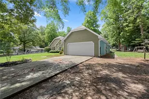 5015 Logans Run, Loganville, GA 30052 - Photo 4