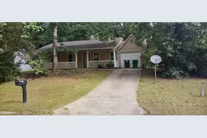 818 Greenhedge Drive, Stone Mountain, GA 30088 - Photo 1