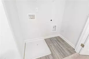 90 Vickers Point Dr, Fairburn, GA 30213 - Photo 32