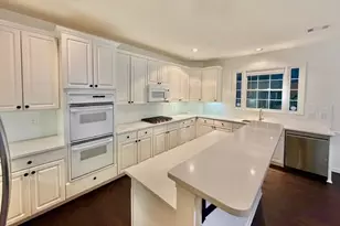 1000 Winding Bridge Way, Johns Creek, GA 30097 - Photo 2