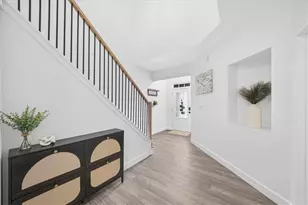 4977 Berkeley Oak Dr, Peachtree Corners, GA 30092 - Photo 4