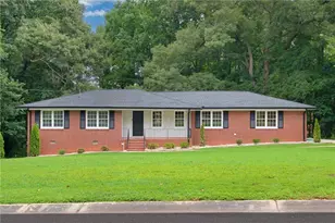 1502 Kings Rd, Marietta, GA 30062 - Photo 2