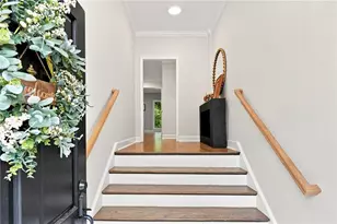 423 Jefferson Circle, Atlanta, GA 30328 - Photo 2
