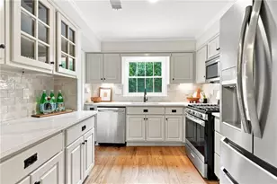 423 Jefferson Circle, Atlanta, GA 30328 - Photo 8
