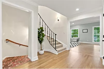 423 Jefferson Circle, Atlanta, GA 30328 - Photo 4