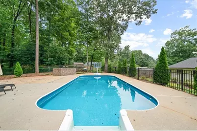 620 Spalding Drive, Sandy Springs, GA 30328 - Photo 26