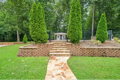 620 Spalding Drive, Sandy Springs, GA 30328 - Photo 18