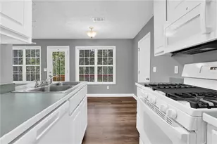 1081 Whispering Woods Dr, Canton, GA 30114 - Photo 10