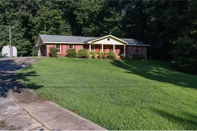1501 Lucelle Avenue, Stone Mountain, GA 30087 - Photo 2