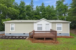 672 King Richard Ct, Murrayville, GA 30564 - Photo 1