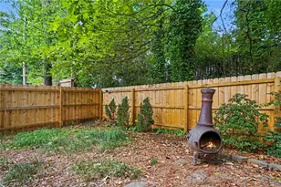 1006 Creatwood Circle SE, Smyrna, GA 30080 - Photo 16