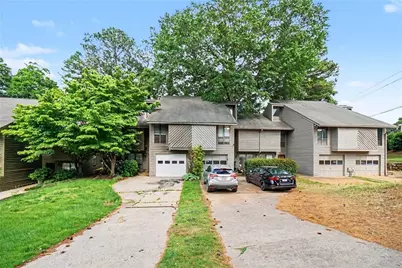 1006 Creatwood Circle SE, Smyrna, GA 30080 - Photo 2