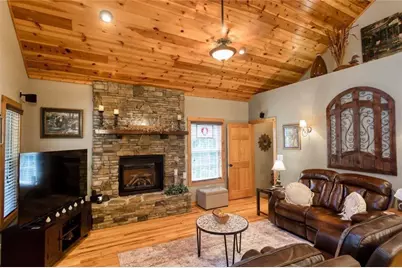 925 Zeppelin Strasse, Helen, GA 30545 - Photo 6