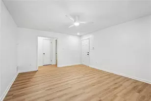 1001 Lake Pointe Cir, Roswell, GA 30075 - Photo 6