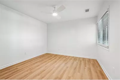 1001 Lake Pointe Circle, Roswell, GA 30075 - Photo 14