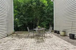 1001 Lake Pointe Cir, Roswell, GA 30075 - Photo 28