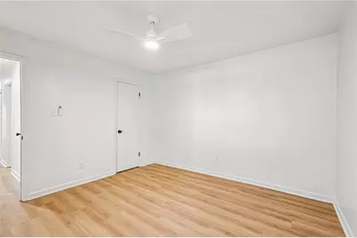 1001 Lake Pointe Circle, Roswell, GA 30075 - Photo 16