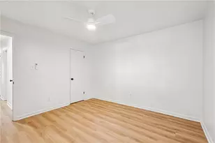 1001 Lake Pointe Cir, Roswell, GA 30075 - Photo 16