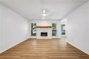 1001 Lake Pointe Cir, Roswell, GA 30075 - Photo 2