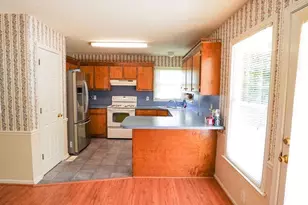 18 Azalea Dr SE, Cartersville, GA 30121 - Photo 2