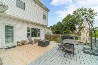 2990 Meadow Gate Way, Loganville, GA 30052 - Photo 28