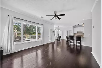 2990 Meadow Gate Way, Loganville, GA 30052 - Photo 16
