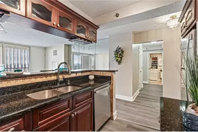 620 Peachtree Street NE #911, Atlanta, GA 30308 - Photo 6