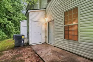 1708 Camden Forrest Tr, Riverdale, GA 30296 - Photo 18