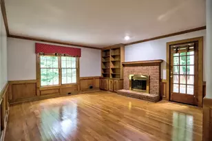 2101 Mark Hall Ct, Marietta, GA 30062 - Photo 8