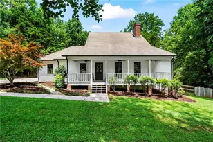 410 Arliss Dr, Canton, GA 30115 - Photo 2
