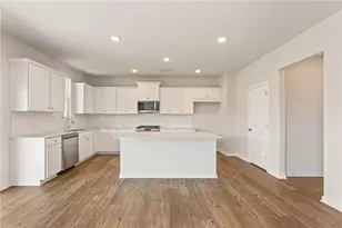 2726 Harbor Rdg Pass, Gainesville, GA 30507 - Photo 6