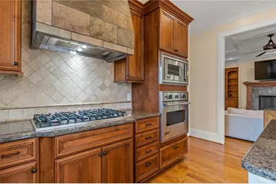2601 Canterbury Trail, Atlanta, GA 30324 - Photo 8
