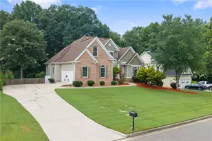 8745 Stone River Dr, Gainesville, GA 30506 - Photo 2