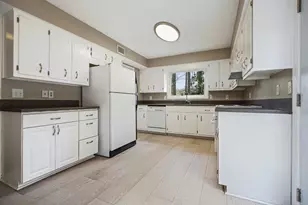 300 Cruise Ct, Roswell, GA 30076 - Photo 8