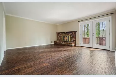 300 Cruise Court, Roswell, GA 30076 - Photo 14