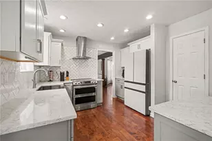 318 Dunagan Chase Dr, Lawrenceville, GA 30045 - Photo 14
