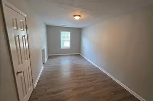 6924 Biscayne Blvd, Rex, GA 30273 - Photo 16