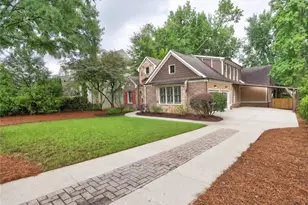 1061 Wimberly Rd NE, Brookhaven, GA 30319 - Photo 2