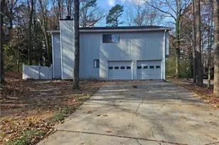 5085 Rock Glen Dr, Stone Mountain, GA 30088 - Photo 26